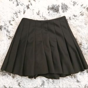 ASTR High Waisted Pleated Skirt